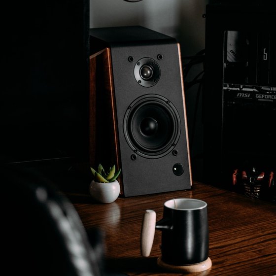 Stereo gear